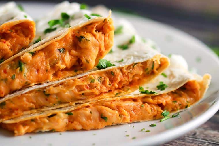 Cheesy Sriracha Chicken Quesadilla | Scrambled Chefs-18 copy